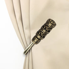 Load image into Gallery viewer, Whirl Holdback Pair