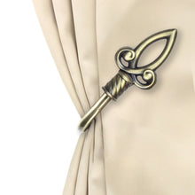 Load image into Gallery viewer, Spire Holdback Pair