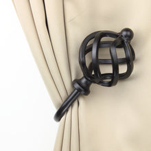 Load image into Gallery viewer, Twist Holdback Pair