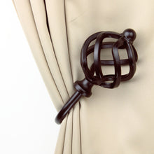 Load image into Gallery viewer, Twist Holdback Pair