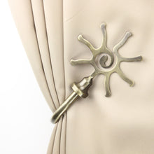 Load image into Gallery viewer, Sun Holdback Pair