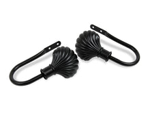 Load image into Gallery viewer, Scallop Holdback Pair